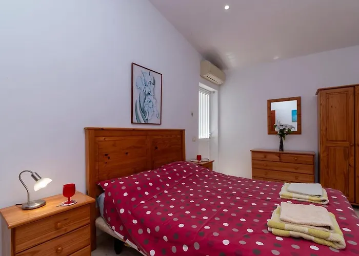 San Miguel Lovely 3 Bedroom *