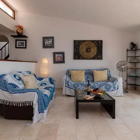 San Miguel Lovely 3 Bedroom فيلة *